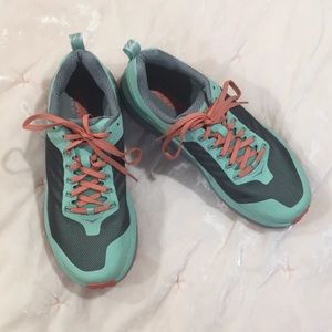 HOKA Women’s Challenger ATR 5